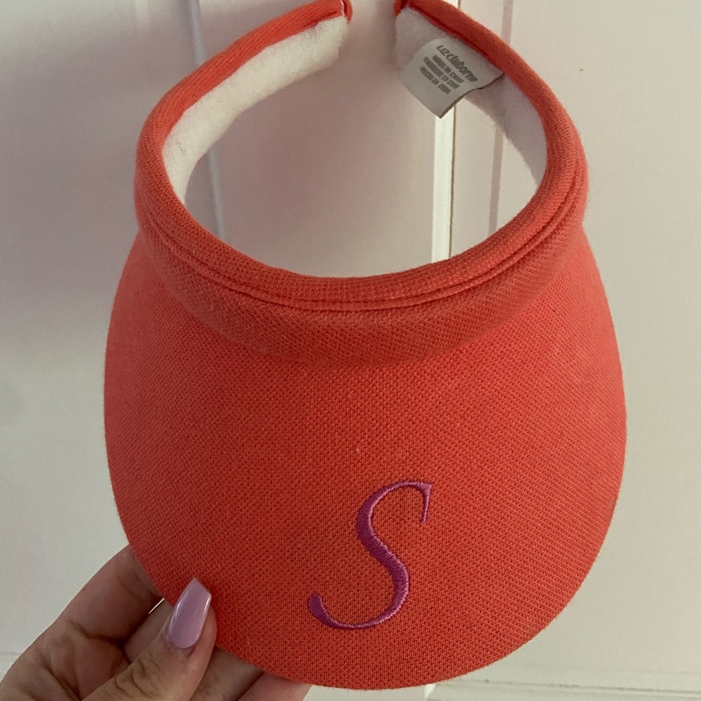 Barely worn Liz salmon visor with pink S initial